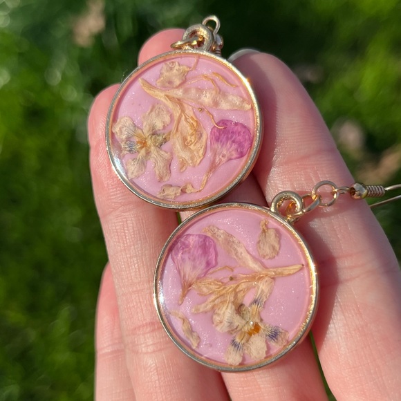 Handmade Honeysuckle Violet Earrings - Picture 4 of 16